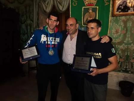 Kickboxing, Il sindaco Garozzo premia Ferrazzano e Leonardi