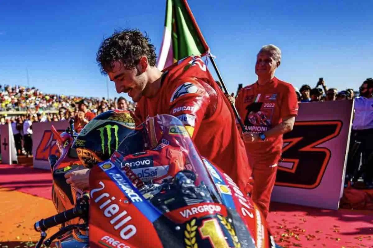 Bagnaia terrorizza la MotoGP: c’entra Marquez