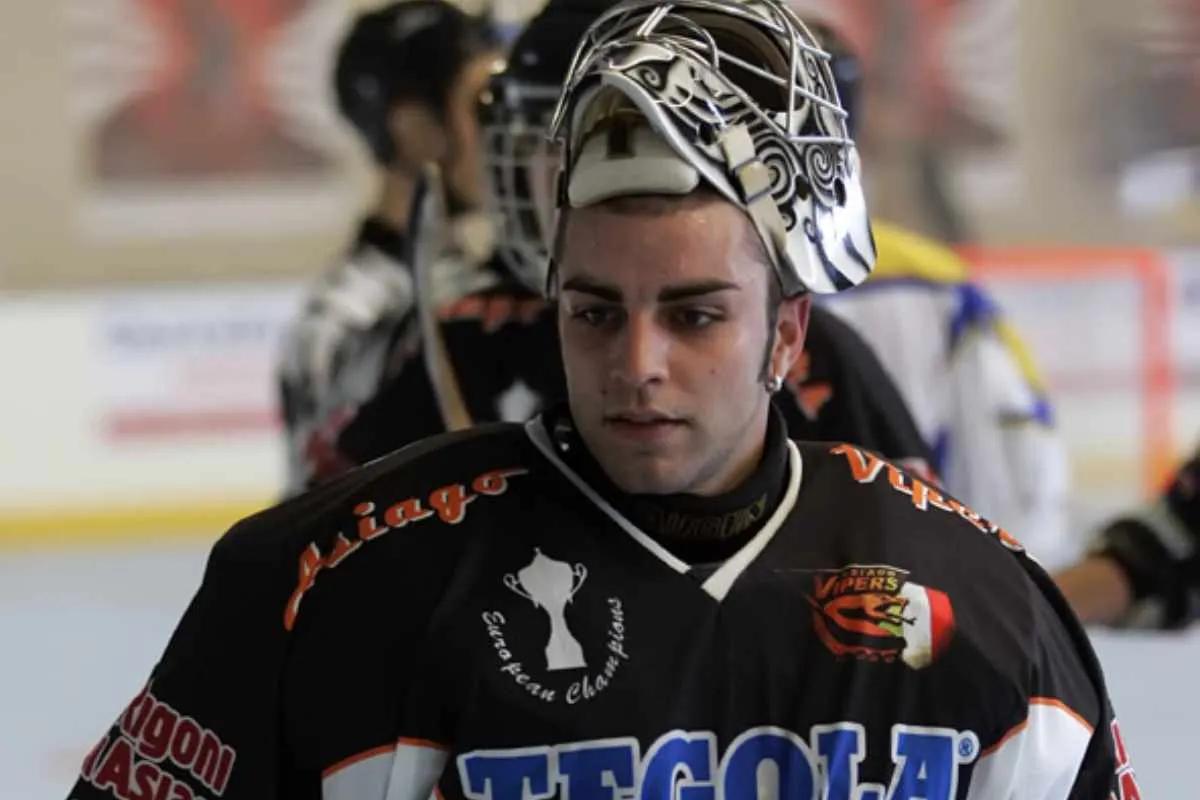L'ex giocatore di hockey Thomas Commisso