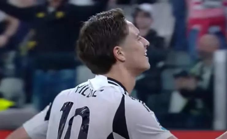 Yildiz esulta contro il Lecce