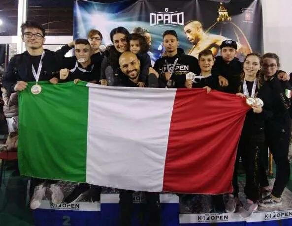 Muay Thai, ricco bottino di medaglie per il team aretuseo di Enzo La China al K-1 World Amateur Championship