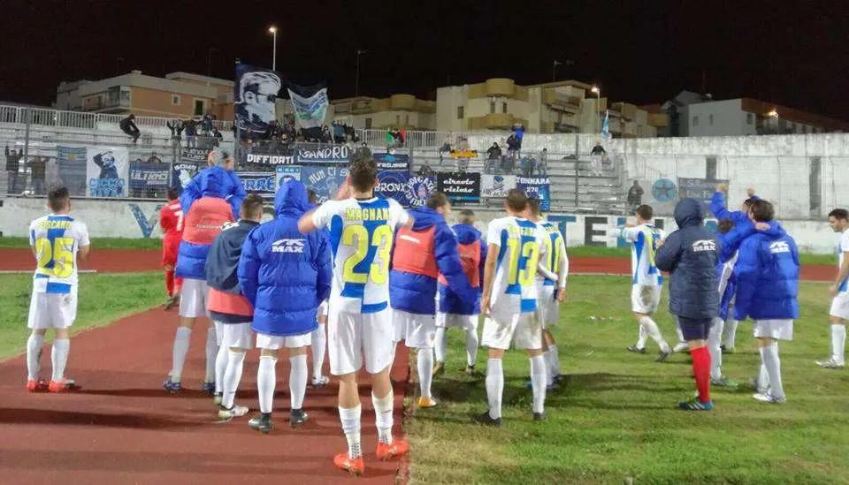 Calcio, il Siracusa ruggisce fuori casa, vince col Bisceglie. Ecco i commenti di Bianco e Mucciante