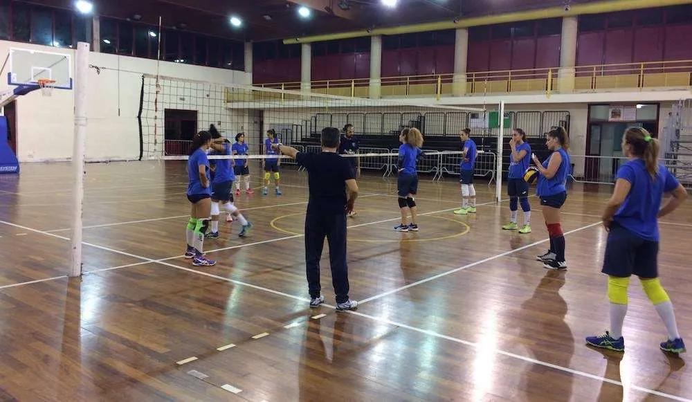 Pallavolo, l’Holimpia torna a sudare in palestra: obiettivo tre punti contro il Catania