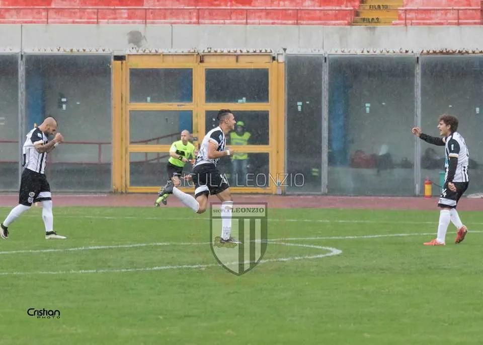 Calcio Lega Pro, la Sicula Leonzio vola sull’Akragas. Pino Rigoli: “Punti pesanti, vinto uno scontro diretto”