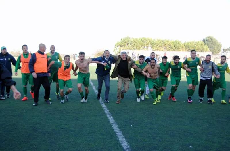 Calcio, il Palazzolo batte in rimonta il Città di Scordia e balza in vetta alla classifica. La cronaca
