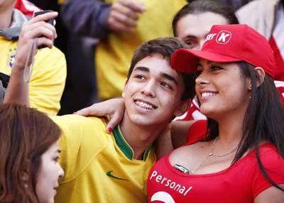 Calcio, Larissa Riquelme ci riprova: “Nuda se la mia squadra vince il titolo”