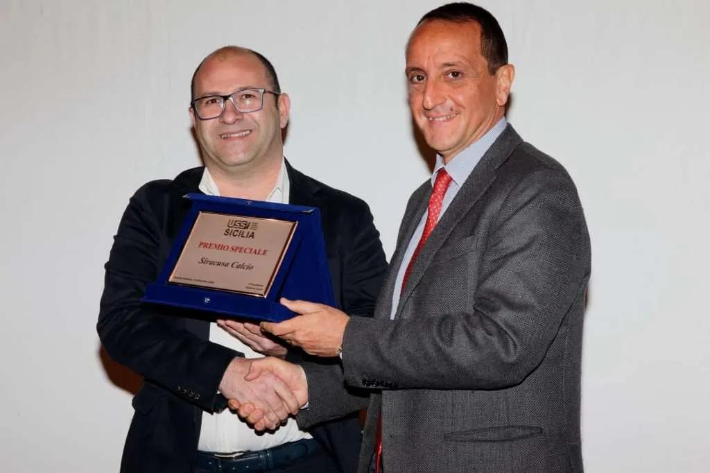 Calcio, Cutrufo in rappresentanza del Siracusa tra i premiati della 57ª edizione dei Premi USSI Sicilia