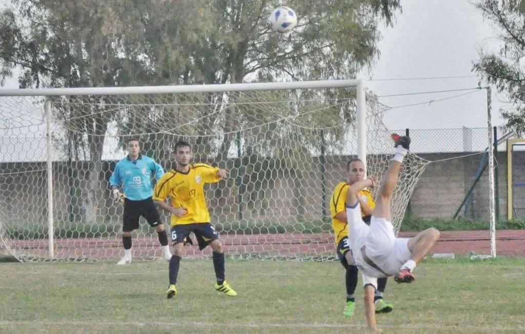 Calcio, finisce a reti bianche il derby siracusano tra Eurosport Avola e Solarino