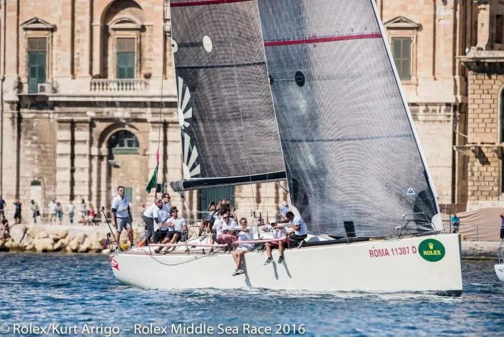 Vela, L’equipaggio siracusano a bordo di Zenhea Tekesha vince in classe 3 la “Rolex Middle Sea Race 2016”