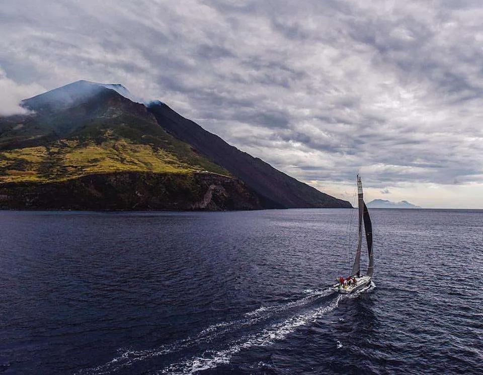 Vela, Damacle: buona la prima! Conclude la Middle Sea Race 2016 in 3d 1h m52 s28