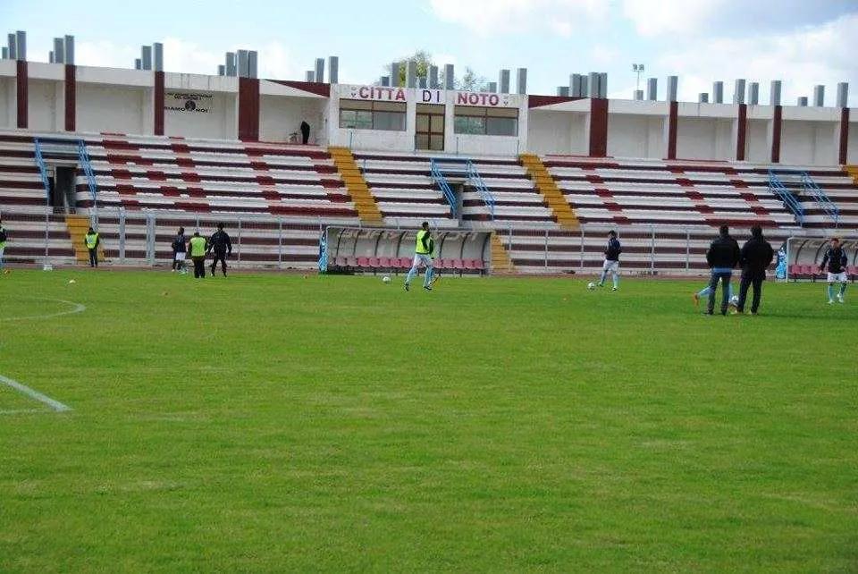 Calcio, il Noto batte 2 a 1 la Per Scicli, lascia così l’ultimo gradino della classifica