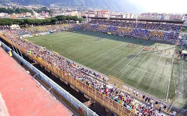 Verso Juve Stabia-Siracusa, sì a “Porta un amico”: a Castellammare anche senza tessera