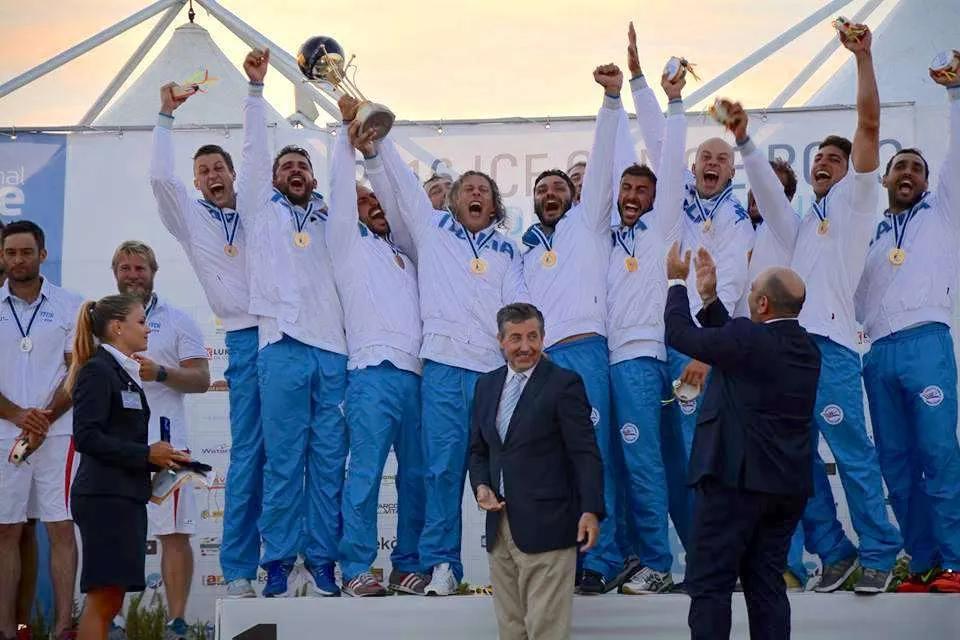 Siracusa, Campionato Mondiale Canoa Polo 2016: il cielo su Ortigia è azzurro, l’ITALIA campione del MONDO!