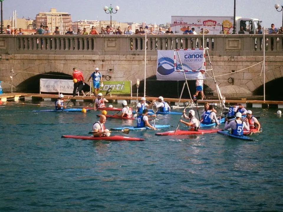 Siracusa, Campionato Mondiale Canoa Polo 2016: sconfitta la Danimarca; nel pomeriggio partita contro la Nuova Zelanda