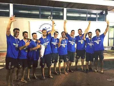 CANOA POLO, Triplete! La KST Siracusa scrive la storia battendo nettamente il Chiavari. Lo scudetto tricolore rimane cucito sul loro braccio anche per il 2016!
