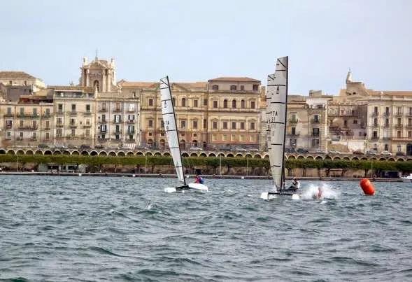 VELA, la I tappa Nazionale di catamarani “Classe A” a Siracusa.