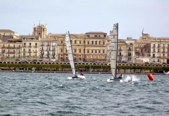 VELA, la I tappa Nazionale di catamarani “Classe A” a Siracusa.