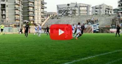Calcio, il Siracusa vince sul Rende: ecco le parole di mister Bianco Calcio, il Siracusa vince sul Rende: ecco le parole di mister Bianco
